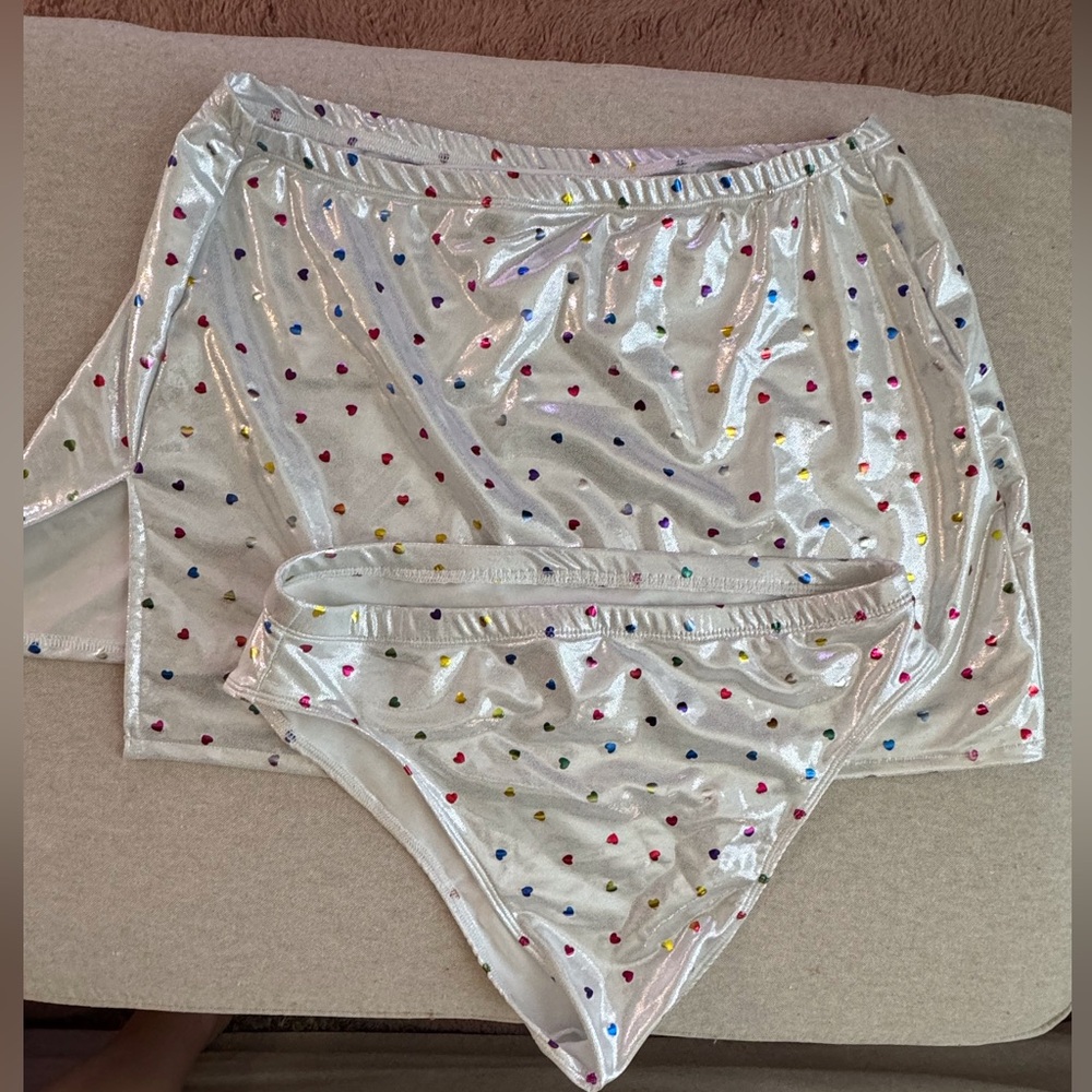 White metallic heart print mini skirt and matching bottoms